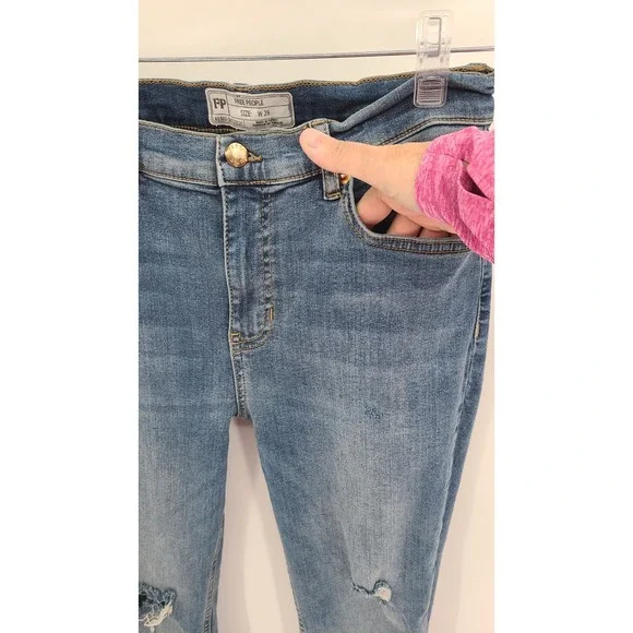 Free People Womens Jeans Size 29 Blue Distressed Frayed Hem Skinny Boho Indie - Picture 5 of 11